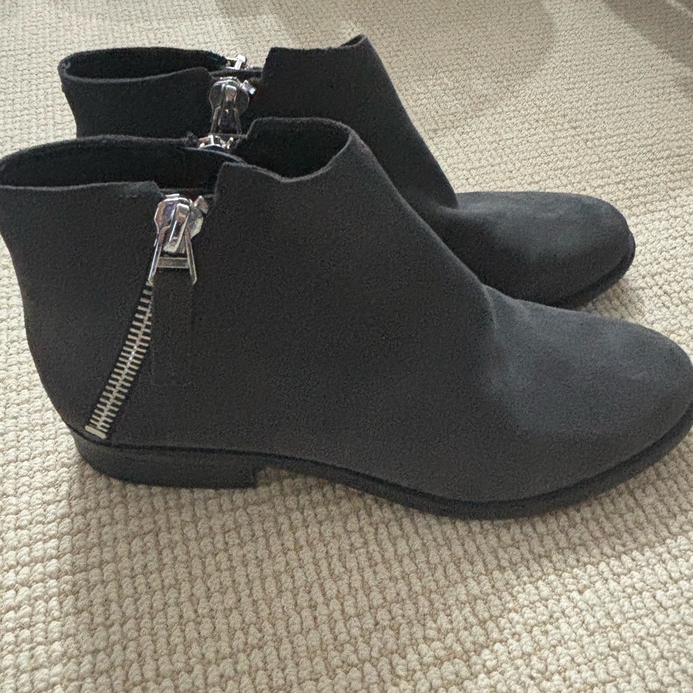 Dolce Vita VESA Dark Grey Ankle Booties with Side Zipper